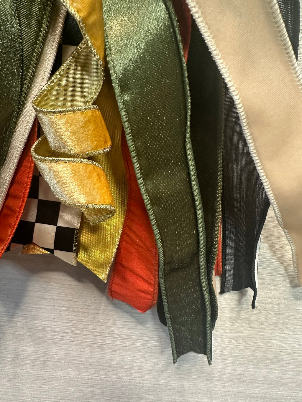 Cinnamon & Spice Medium Door Bow – Orange, Forest Green, Cream & Black Fall Statement Bow
