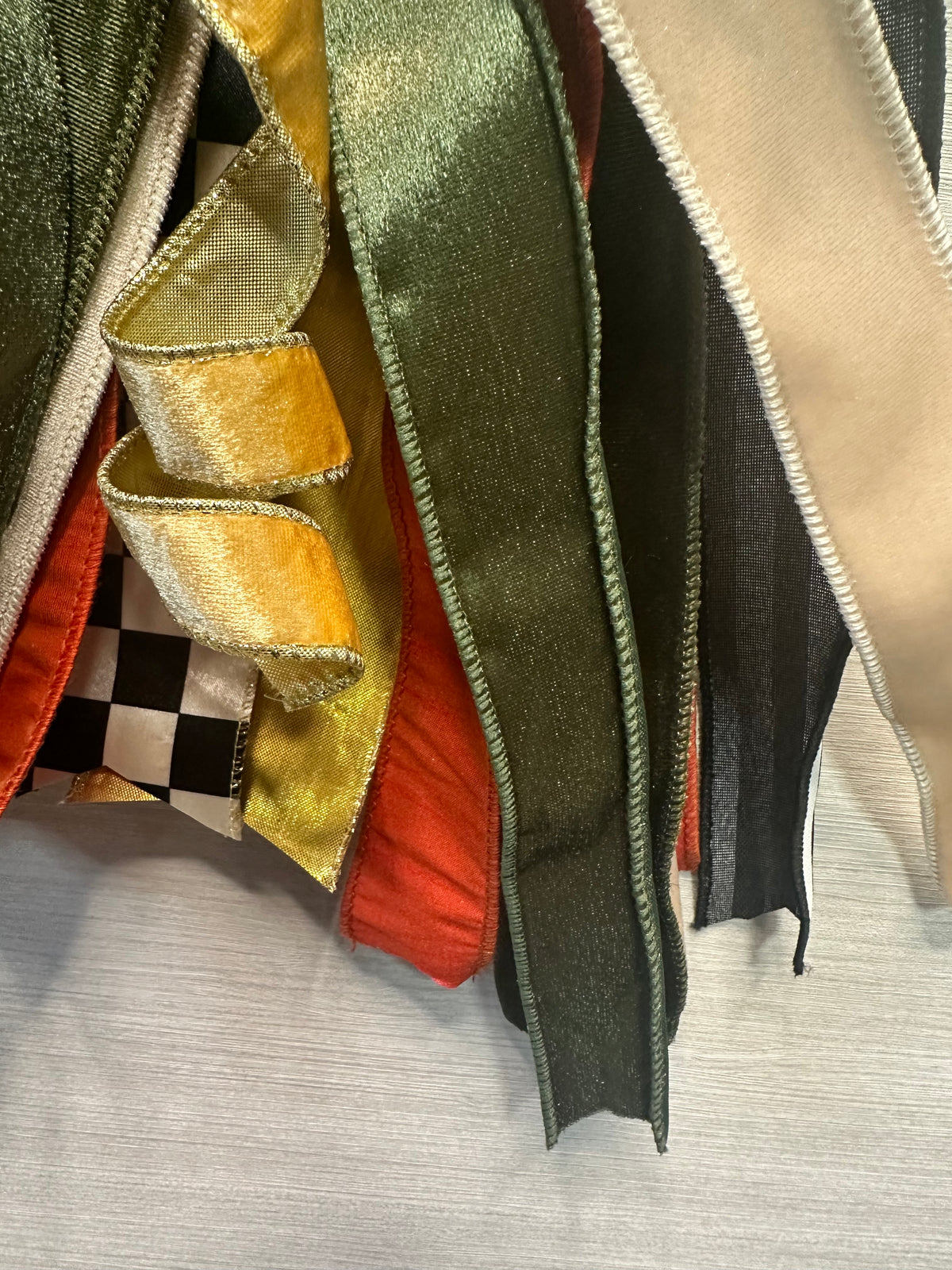Cinnamon & Spice Medium Door Bow – Orange, Forest Green, Cream & Black Fall Statement Bow
